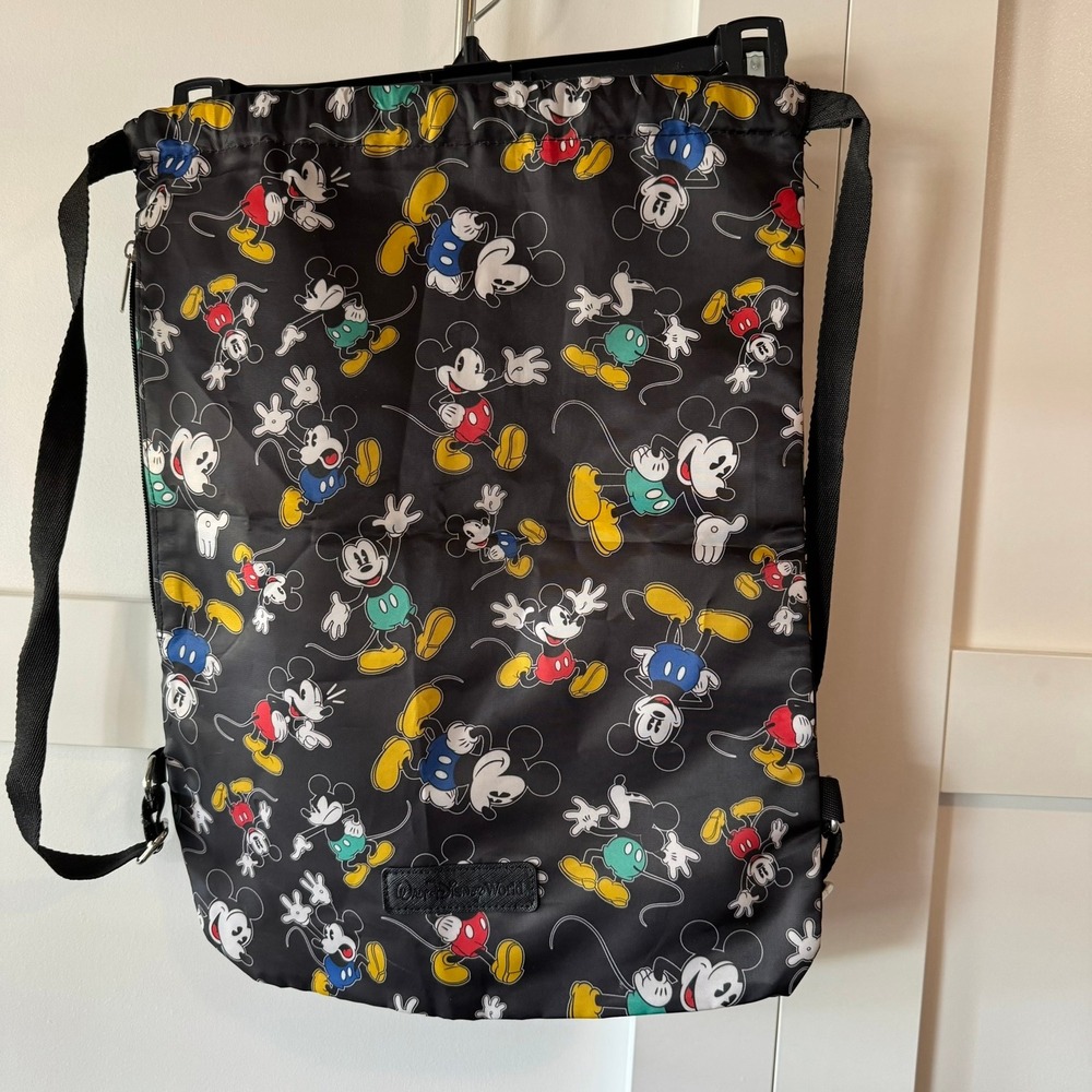 Disney World Mickey Mouse Drawstring Backpack Black Lightweight Bag